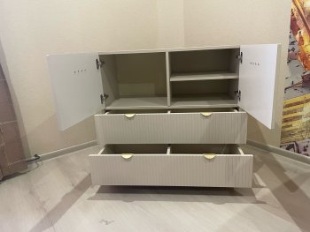 Спальный гарнитур Капри модульный (Кураж) в Невьянске - nevyansk.mebel-e96.ru