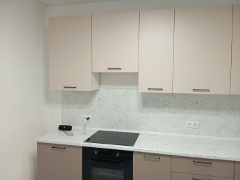 Кухонный гарнитур высокий Латте 3000 мм, Стол. 38 мм в Невьянске - nevyansk.mebel-e96.ru